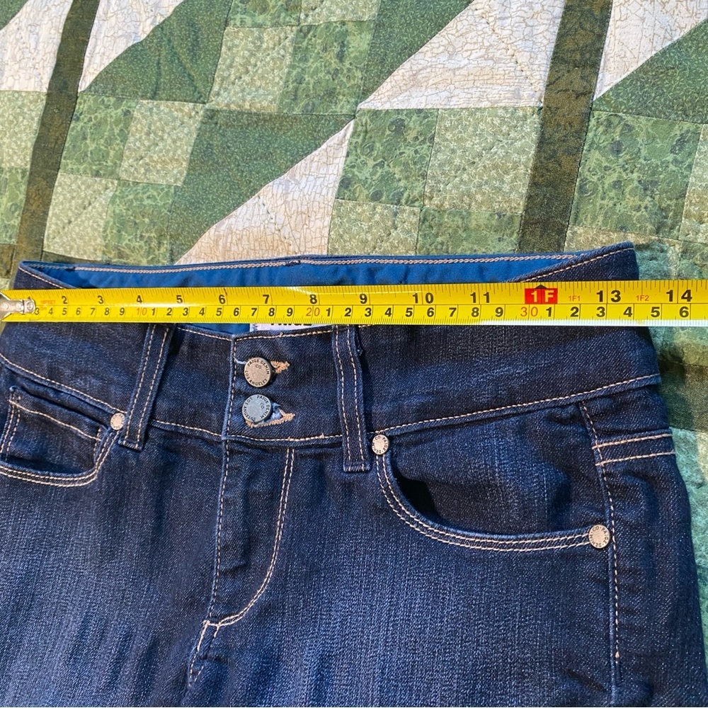 Paige Hidden Hills Straight Denim Cropped Capri Size 26 - Picture 9 of 12
